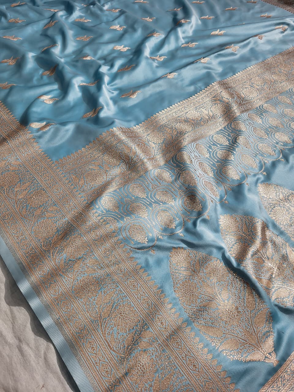 Premium Banarasi Mashru Katan Silk Saree
