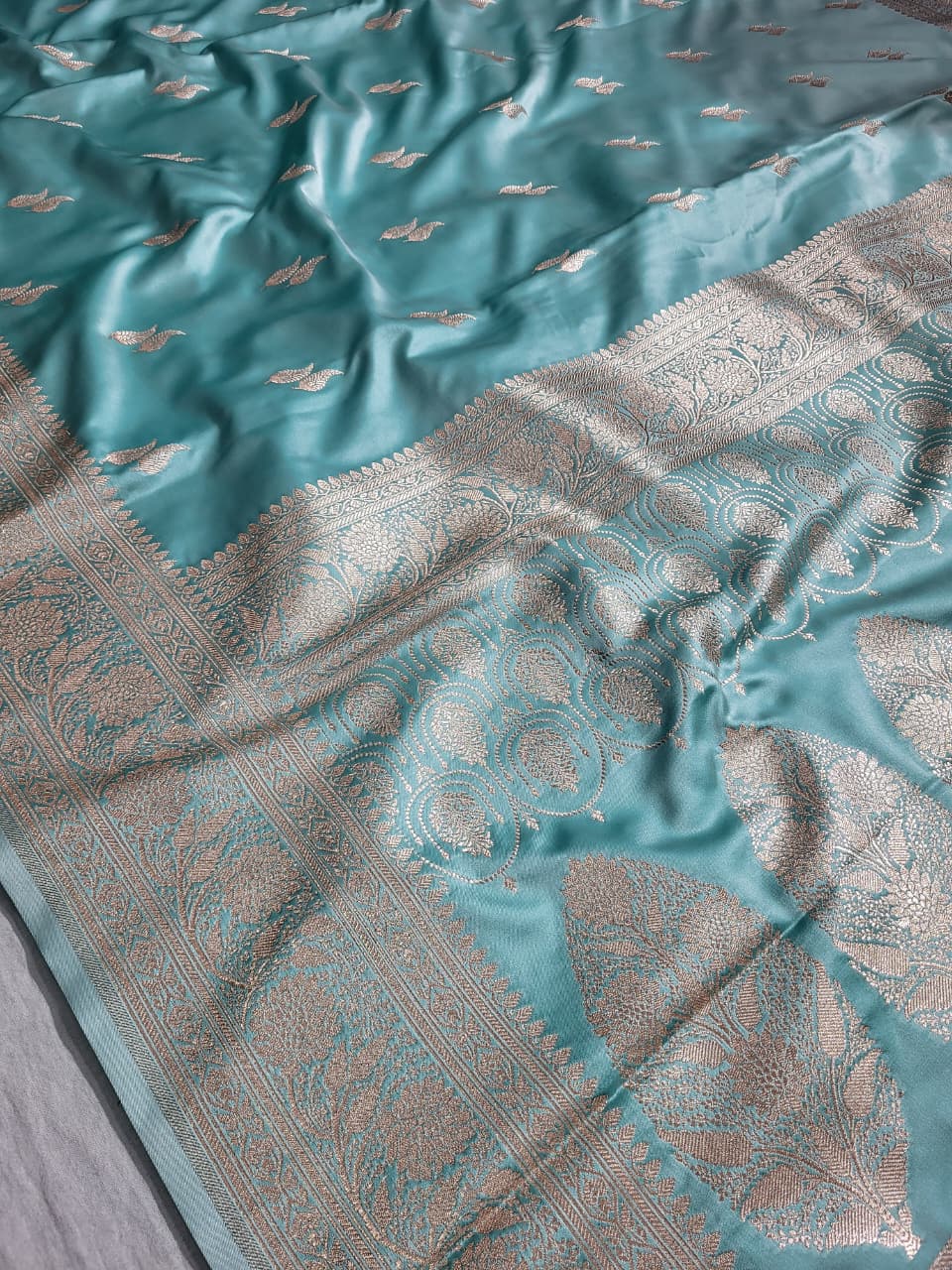 Premium Banarasi Mashru Katan Silk Saree