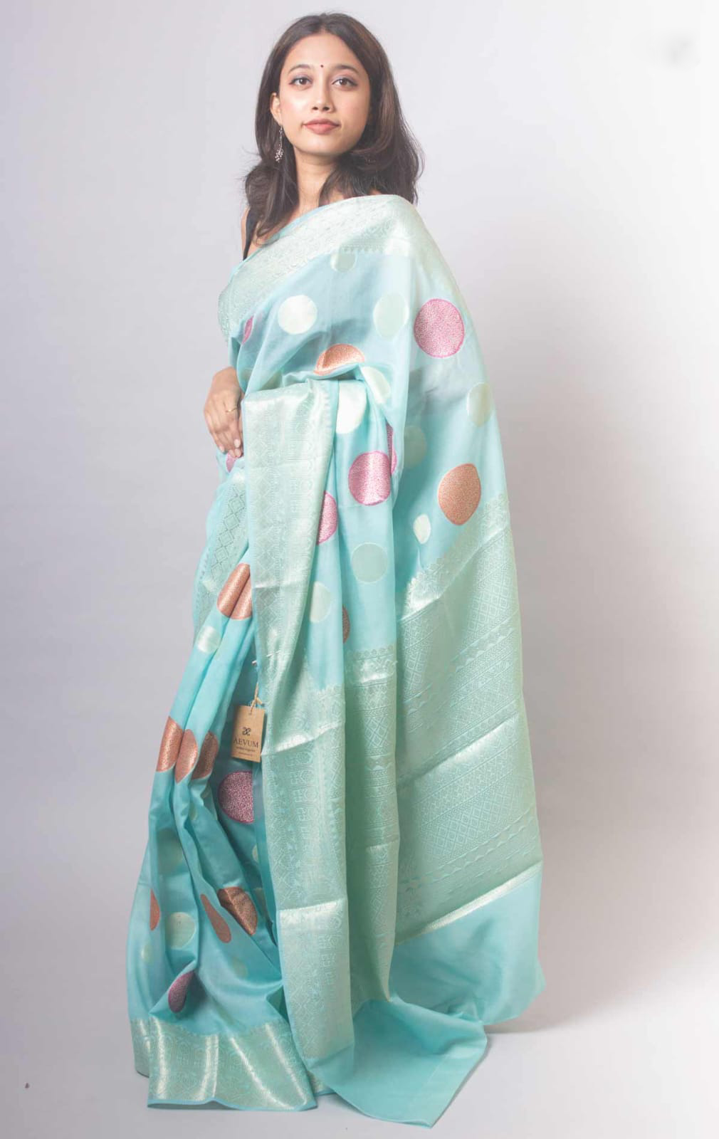 Pure Georgette Banarasi Meenadar Gola Boota Saree Online